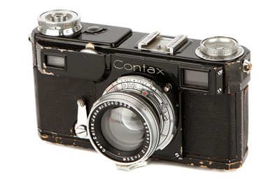 Lot 1156 - A Zeiss Ikon Contax II Rangefinder Camera