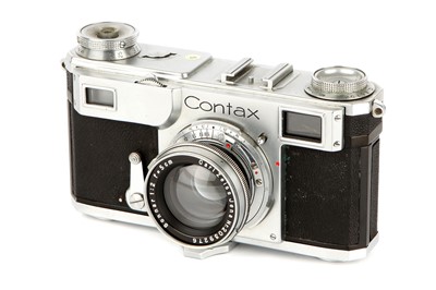 Lot 1157 - A Zeiss Ikon Contax II Rangefinder Camera