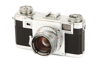 Lot 1158 - A Zeiss Ikon Contax IIa Rangefinder Camera