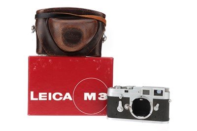 Lot 337 - A Leica M3 Rangefinder Body