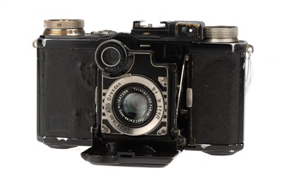 Lot 562 - A Zeiss Ikon Super Nettel 536/24 Camera