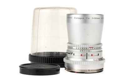 Lot 485 - A Carl Zeiss Distagon T* f/4 50mm Lens