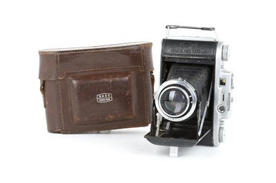 Lot 500 - An Ensign Slefix 820 Special Folding Medium Format Camera