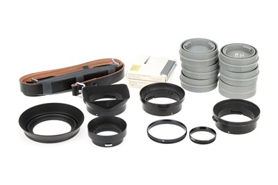 Lot 342 - A Small Selection of Leica Accessories