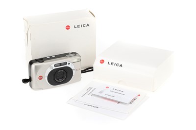 Lot 404 - A Leica Z2x Compact 35mm Camera