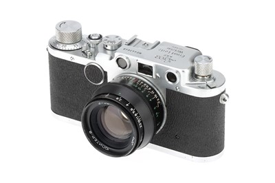 Lot 333 - A Leica IIc 'Sharkskin' Rangefinder Camera