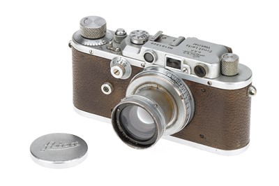 Lot 334 - A Leica IIIc Rangefinder Camera