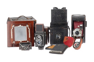 Lot 548 - A Collection Of Cameras