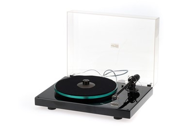 Lot 292 - A Pro-Ject Classic Turntable