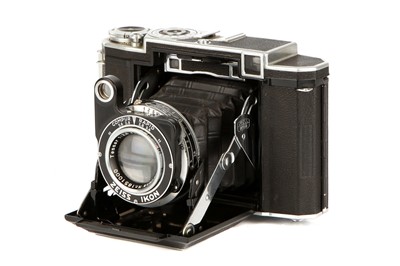 Lot 1183 - A Zeiss Ikon Super Ikonta 530/16