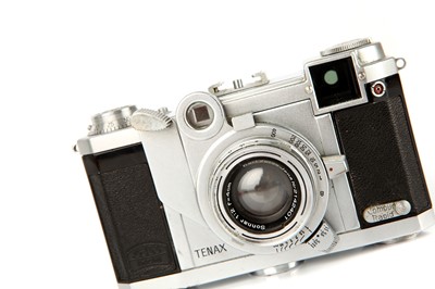 Lot 1185 - A Zeiss Ikon Tenax II (580/27) Rangefinder Camera