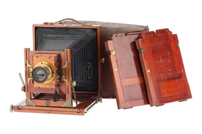 Lot 700 - A Midland Half Plate Mahognay & Brass Field Camera