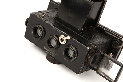 Lot 1194 - A Voigtlander Stereflektoskop 45x107mm Stereo Camera