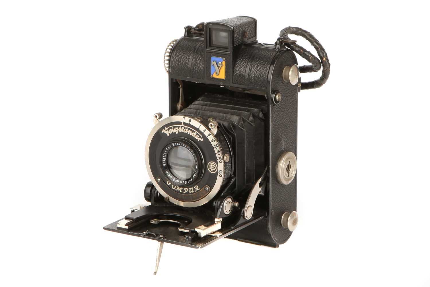 Lot 1197 - A Voigtlander Virtus Camera