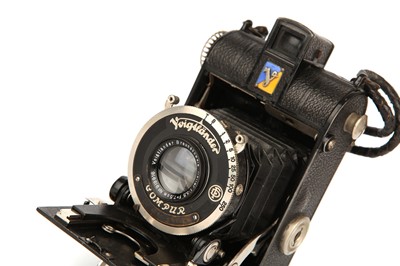 Lot 1197 - A Voigtlander Virtus Camera