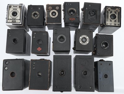 Lot 585 - A Selection of Box Type Cameras