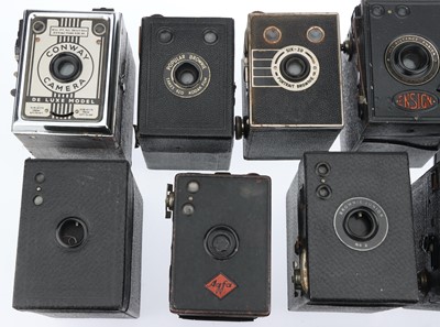 Lot 585 - A Selection of Box Type Cameras