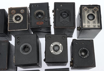 Lot 585 - A Selection of Box Type Cameras