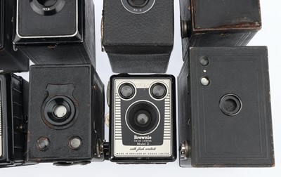 Lot 586 - A Selection of box Type Cameras