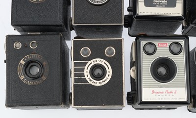 Lot 562 - A Selection of Box Type Cameras