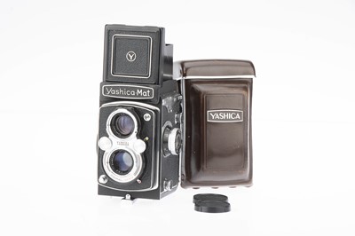 Lot 456 - A Yashica-MAT Medium Format TLR Camera