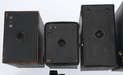 Lot 557 - A Mixed Selection of Box Type Cameras