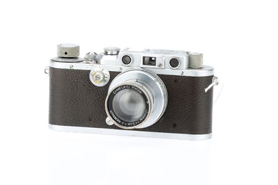 Lot 301 - A Leica IIIa Rangefinder Camera