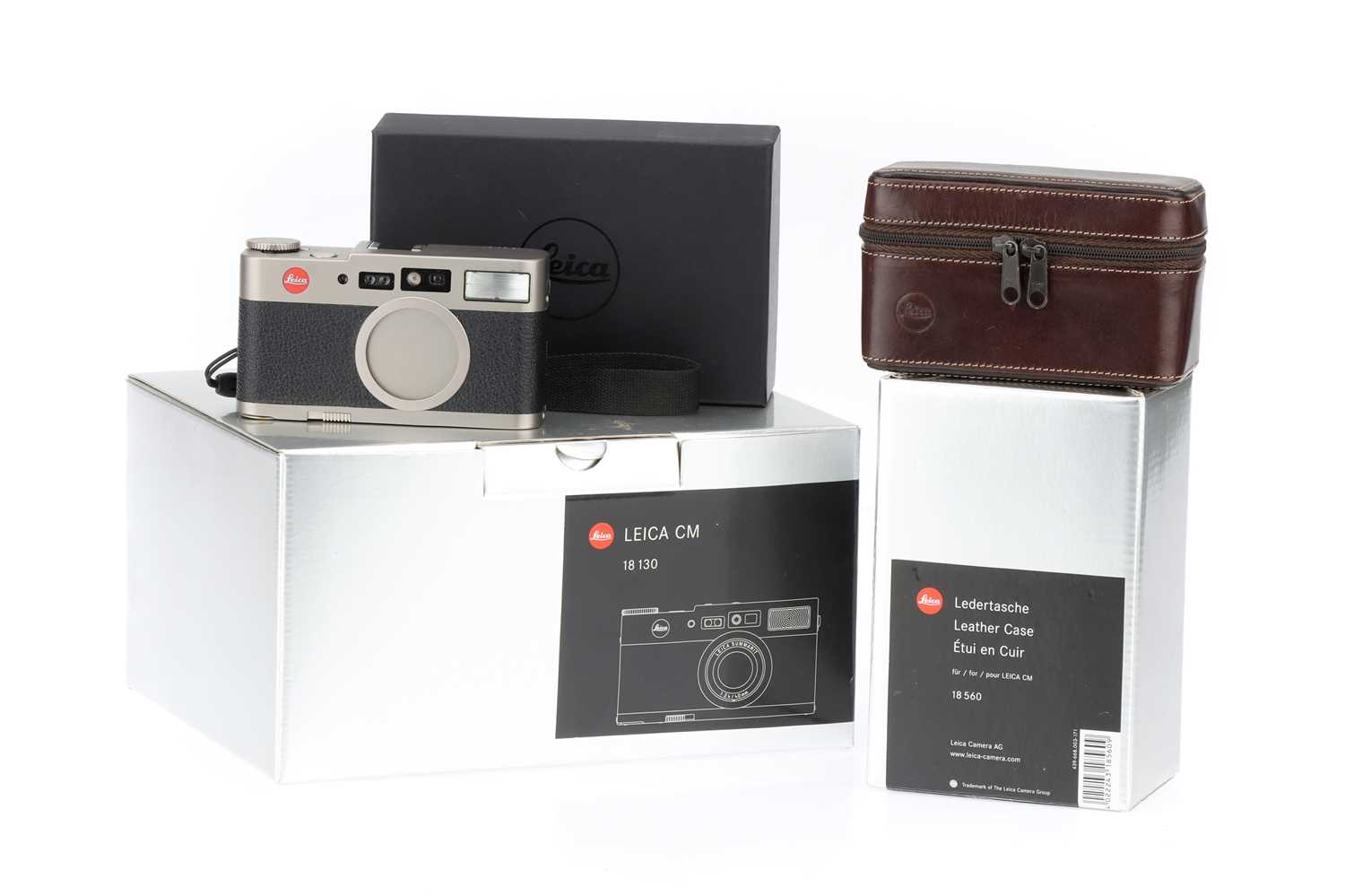 Lot 354 - A Leica CM Compact Film Camera