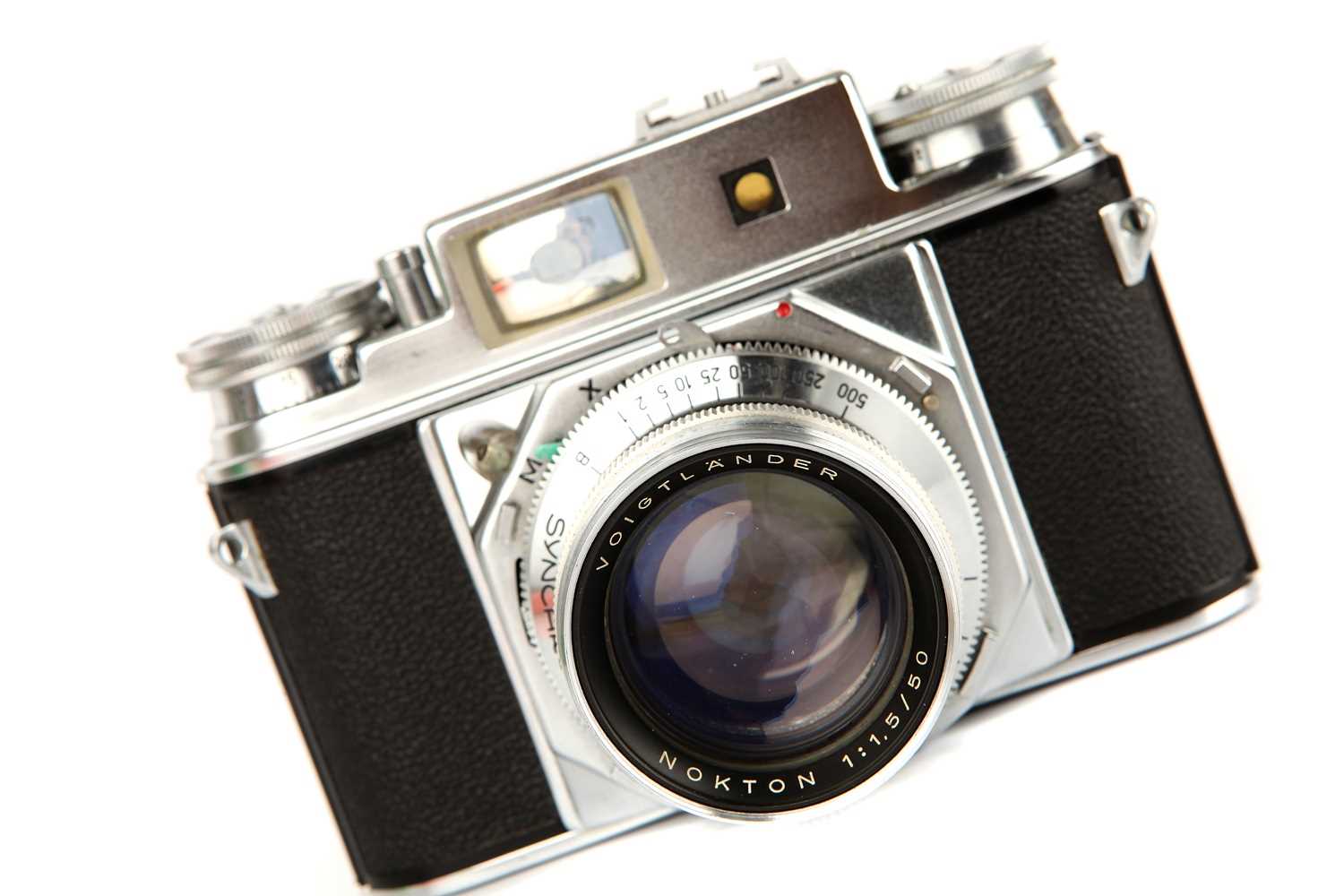 Lot 1208 A Voigtlander Prominent II Rangefinder