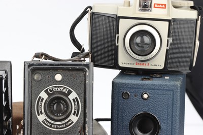 Lot 297 - A Selection of Box Cameras