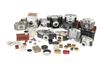 Lot 298 - A Selection of Box Type Cameras