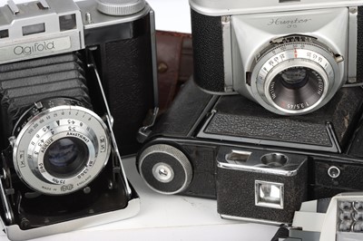 Lot 298 - A Selection of Box Type Cameras