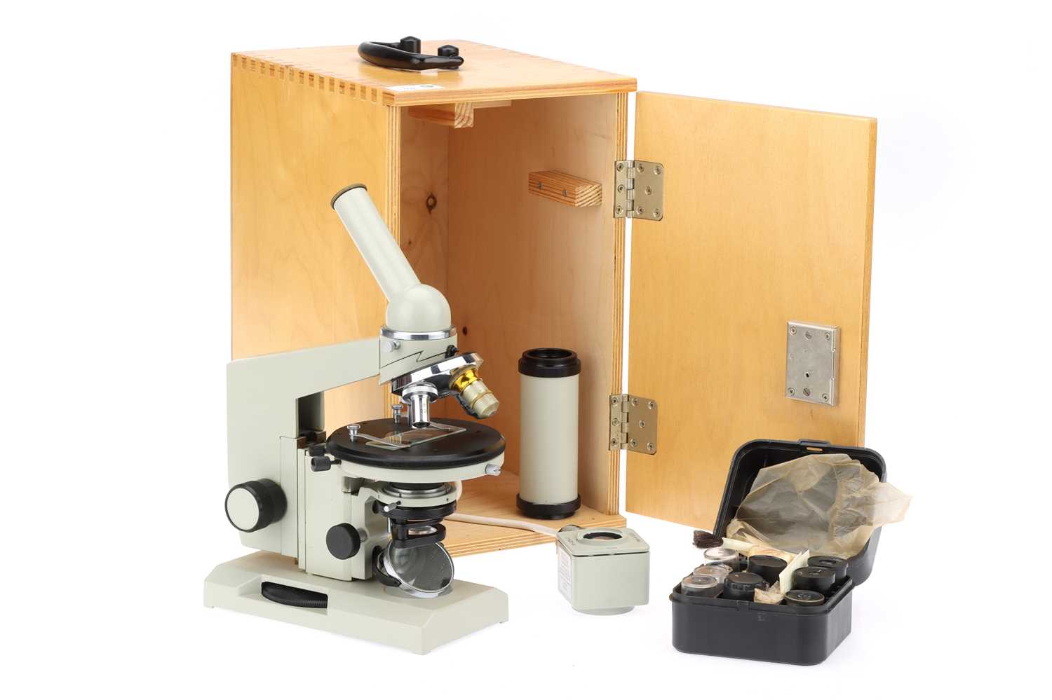 Lot 48 - A Lomo P11Y42 Microscope Outfit