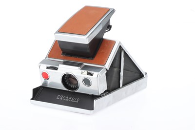 Lot 538 - A Polaroid SX-70 Land Camera