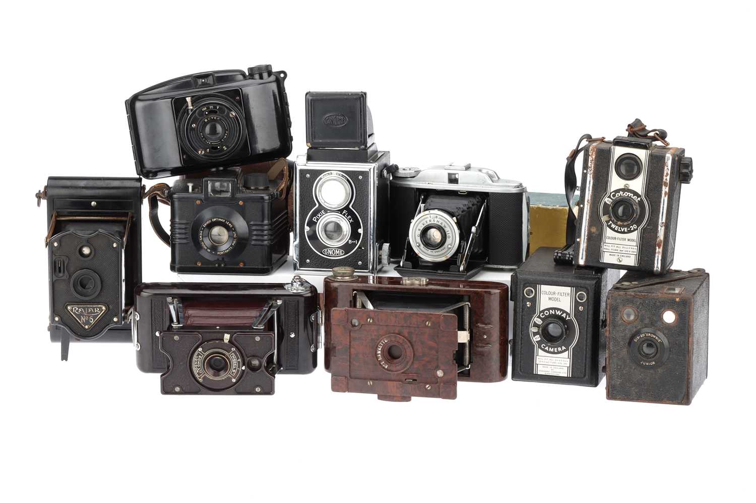 Lot 541 - A Mixed Selection of British Cameras