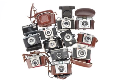 Lot 540 - A Selection of Cameras