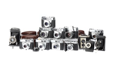 Lot 567 - A Mixed Selection of Cameras