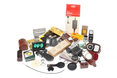 Lot 693 - A Selection of Camera Accessories