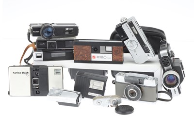 Lot 576 - A Selection of Various Film Cameras