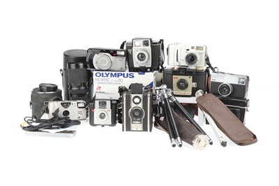 Lot 716 - A Mixed Selection of Cameras & Lenses