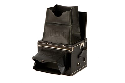 Lot 1240 - A Mentor Goltz & Breutmann Mentor-Compur-Reflex Camera