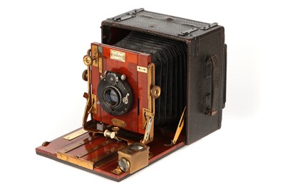 Lot 1242 - A Sanderson Hand & Stand Regular 8x13cm Camera