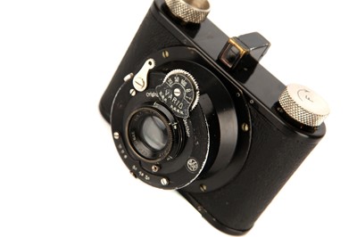 Lot 1247 - A Wirgin Gewirette 127 Format Camera