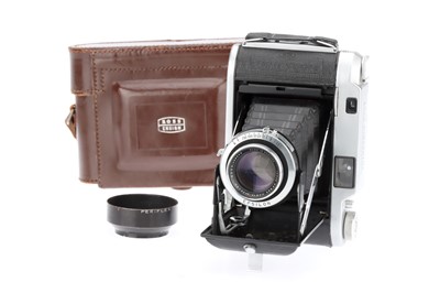 Lot 479 - An Ensign Autorange 820 Camera