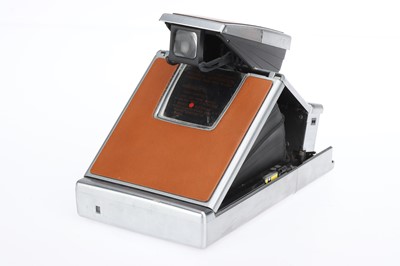 Lot 527 - A Polaroid SX-70 Land Camera