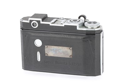 Lot 523 - A Zeiss Ikon Super Ikonta 532/16 Rangefinder Camera