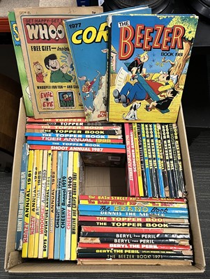 Lot 100 - Large Collection of Vintage Beano & Dandy Albums