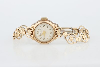 Lot 215 - 9ct Gold Lady's  Accurist Wristwatch