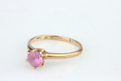 Lot 205 - 10 ct Gold Rose Quartz Solitaire Ring