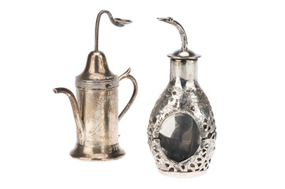Lot 56 - A Sterling Silver Mounted Chilli Oil Bottle
